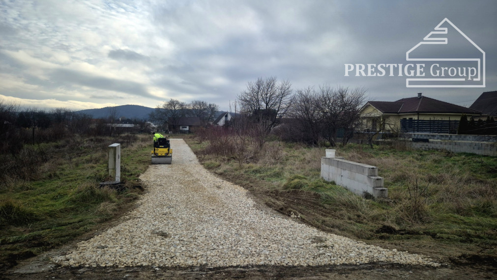 Zamarovce: Pozemok na predaj! 🏠🌳